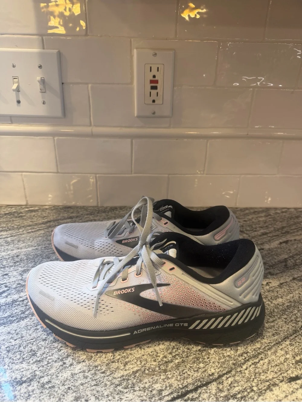 Brooks good used